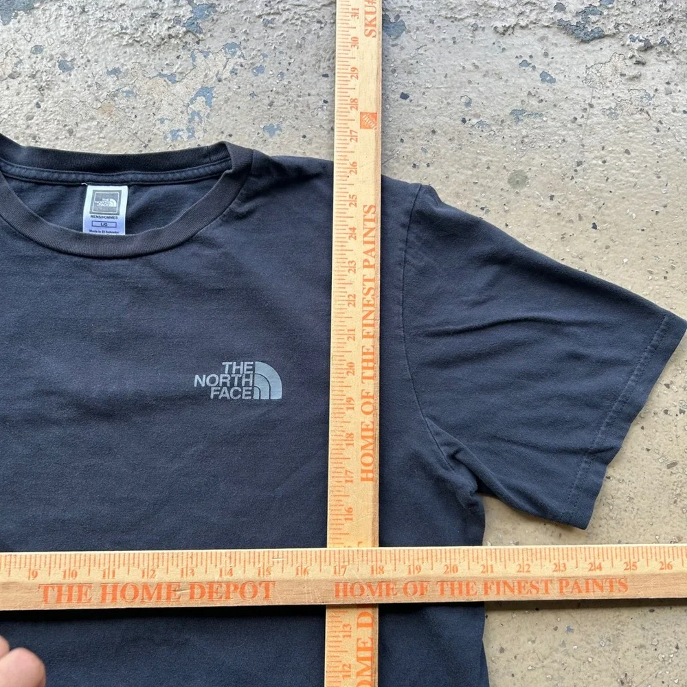 The North Face Mens Large Black Never Stop Exploring Graphic Tee 2000s Vintage